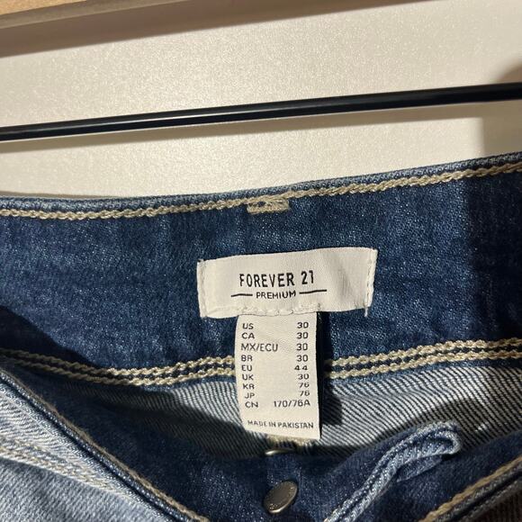 Forever 21 Premium Denim Blue Jeans Flared Boot Cut Flex Womans Size 30 - Picture 2 of 6